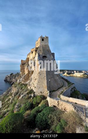 Fortezza Abbazia di Santa Maria A Mare. Isola di San Nicola. Isole Tremiti. Puglia. Italia Foto Stock