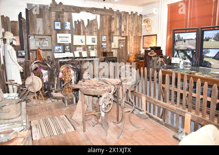 Miami, Arizona, U.S.A. 6/4/2024. Il Bullion Plaza Cultural Center & Museum è un'opera dedicata. Originariamente era una scuola di grammatica pubblica Foto Stock