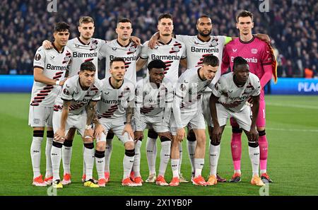 Londra, Regno Unito. 18 aprile 2024. La foto della squadra Bayer Leverkusen durante i quarti di finale di UEFA Europa League West Ham vs Beyer Leverkusen, 2a tappa, partita allo stadio di Londra, Stratford. Questa immagine è SOLO per USO EDITORIALE. Licenza richiesta da Football DataCo per qualsiasi altro utilizzo. Crediti: MARTIN DALTON/Alamy Live News Foto Stock