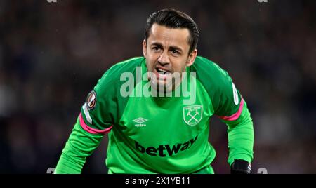 Londra, Regno Unito. 18 aprile 2024. Łukasz Fabiański (West Ham, portiere) durante i quarti di finale di UEFA Europa League, seconda tappa, partita allo stadio di Londra, Stratford. Questa immagine è SOLO per USO EDITORIALE. Licenza richiesta da Football DataCo per qualsiasi altro utilizzo. Crediti: MARTIN DALTON/Alamy Live News Foto Stock