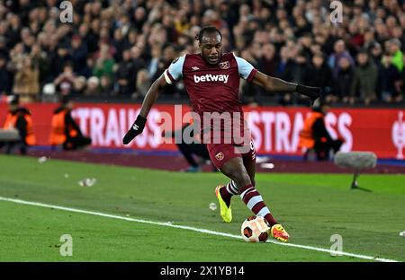 Londra, Regno Unito. 18 aprile 2024. Michail Antonio (West Ham) durante i quarti di finale di UEFA Europa League tra West Ham e Beyer Leverkusen, 2a tappa, partita al London Stadium di Stratford. Questa immagine è SOLO per USO EDITORIALE. Licenza richiesta da Football DataCo per qualsiasi altro utilizzo. Crediti: MARTIN DALTON/Alamy Live News Foto Stock