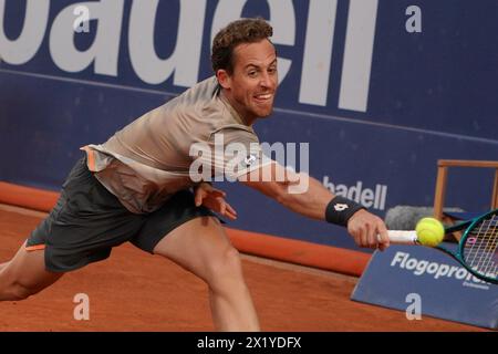 18 aprile 2024; Real Club de Tenis Barcelona 1899, Barcellona, Spagna: ATP 500 Barcelona Open Banc Sabadell Tennis, 4° giorno; Roberto Carballes Baena (ESP) Foto Stock