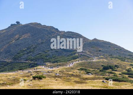 Sentieri escursionistici fino alla cima di Sněžka (Śnieżka; Sniezka) nel Parco Nazionale delle Montagne Giganti (Karkonoski Park Narodowy) nel Dolnośląskie Voivodesh Foto Stock