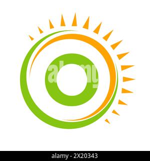 Logo Solar sulla lettera o Concept con icona Sun. Simbolo del sistema solare Illustrazione Vettoriale