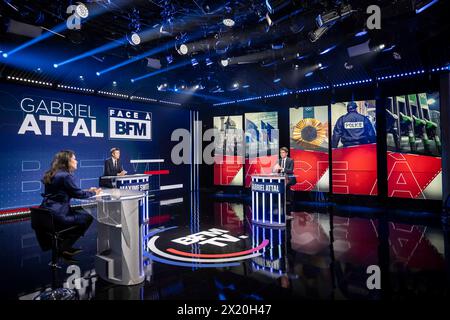 Parigi, Francia. 18 aprile 2024. Il primo ministro francese Gabriel Attal ha rilasciato un'intervista su BFM TV a Parigi, in Francia, il 18 aprile 2024. Foto di Eliot Blondet/ABACAPRESS.COM credito: Abaca Press/Alamy Live News Foto Stock