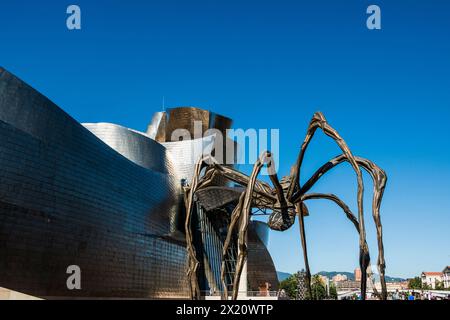 Scultura Maman di Louise Bourgeois, Guggenheim Museum Bilbao, architetto Frank O. Gehry, Bilbao, Paesi Baschi, Spagna Foto Stock