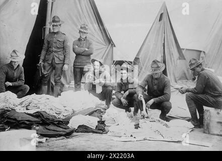 Soldati a Camp Cotton, confine con il Texas, tra il c1910 e il c1915. Foto Stock