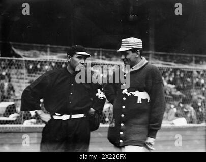 Chief Meyers, New York, NL &amp; Chief Bender, Philadelphia, AL World Series (baseball), 1911. Foto Stock