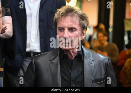 Barry Manilow presenta una vetrina dedicata al musical di Broadway Harmony al Museum of Broadway il 18,2024 aprile a New York. Foto Stock