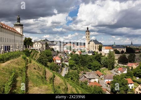 Paesaggio urbano di Kutna Hora, vista dalla Chiesa di Santa Barbara , sito patrimonio mondiale dell'UNESCO, Repubblica Ceca Foto Stock