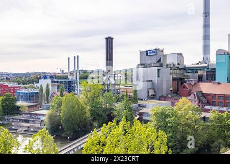 Kraftwerk Stuttgart-Münster, Müllverbrennungsanlage. Heizkraftwerk de energie Baden-Württemberg AG, EnBW. // 11.04.2024: Stoccarda, Baden-Württemberg, Deutschland. *** Centrale elettrica di Stoccarda Münster, impianto di incenerimento dei rifiuti centrale elettrica e termica combinata de energie Baden Württemberg AG, EnBW 11 04 2024 Stoccarda, Baden Württemberg, Germania Foto Stock