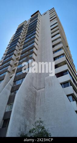 Nuovi e alti edifici di appartamenti a Santiago del Cile Foto Stock