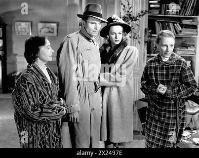 Henrietta Burnside, Kent Smith, Jane Randolph, Connie Leon, sul set del film, 'Cat People', RKO radio Pictures, 1942 Foto Stock