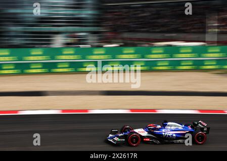 Shanghai, Cina. 20 aprile 2024. Daniel Ricciardo (AUS) camera e colazione VCARB 01. 20.04.2024. Formula 1 World Championship, Rd 5, Chinese Grand Prix, Shanghai, Cina, Sprint e giorno di qualificazione. Il credito fotografico dovrebbe essere: XPB/Alamy Live News. Foto Stock