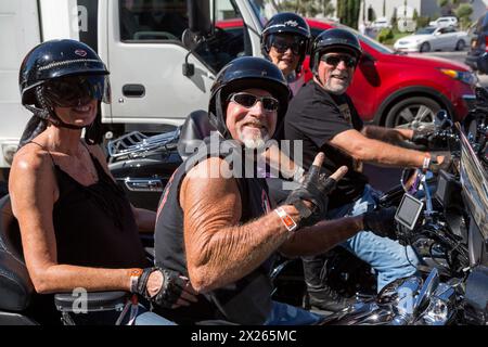 Las Vegas, Nevada. Due coppie motociclismo sulla striscia. Foto Stock