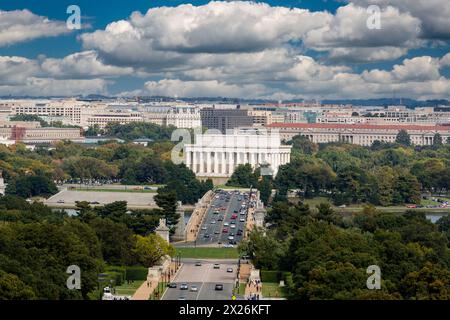 Arlington Memorial Bridge con Lincoln Memorial e di Washington DC in background. Foto Stock