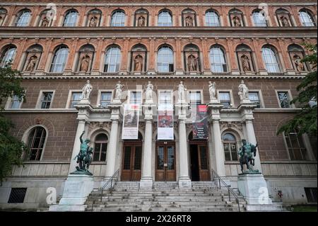 Facciata principale dell'Accademia di Belle Arti, Rinascimento italiano, aperta nel 1877 a Vienna, Austria Foto Stock