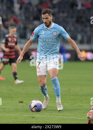 Parramatta, Australia. 20 aprile 2024. Il Mathew Allan Leckie del Melbourne City FC è visto in azione durante la partita di Isuzu UTE A-League 2023-24 del turno 25 tra il Western Sydney Wanderers FC e il Melbourne City FC, tenutasi al CommBank Stadium. Punteggio finale; Melbourne City FC 2:1 Western Sydney Wanderers FC. Credito: SOPA Images Limited/Alamy Live News Foto Stock