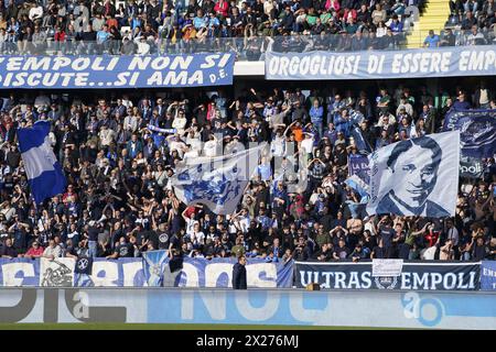 Firenze, Italia. 20 aprile 2024. I tifosi dell'Empoli durante la partita di calcio di serie A tra Empoli e Napoli allo Stadio Empoli di Empoli (FI), centro Italia - sabato 6 aprile 2024. Sport - calcio (foto di Marco Bucco/la Presse) credito: LaPresse/Alamy Live News Foto Stock