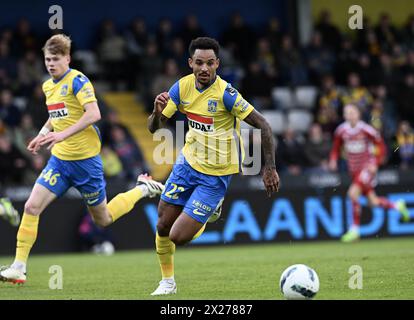 Westerlo, Belgio. 20 aprile 2024. Tuur Rommens di Westerlo e corre con il pallone durante una partita di calcio tra KVC Westerlo e Standard de Liege, sabato 20 aprile 2024 a Westerlo, il giorno 4 (su 10) dei play-off europei della prima divisione del campionato belga 'Jupiler Pro League' 2023-2024. BELGA FOTO JOHN THYS credito: Belga News Agency/Alamy Live News Foto Stock