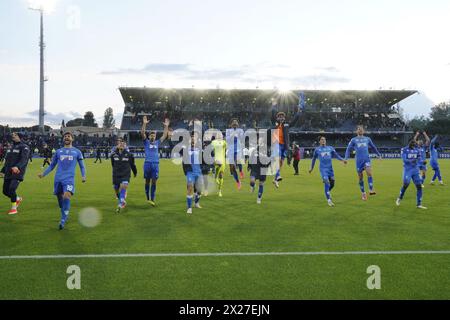 Firenze, Italia. 20 aprile 2024. I festeggiamenti dei giocatori dell'Empoli al termine della partita di serie A tra Empoli e Napoli allo Stadio Empoli di Empoli (FI), centro Italia - sabato 6 aprile 2024. Sport - calcio (foto di Marco Bucco/la Presse) credito: LaPresse/Alamy Live News Foto Stock