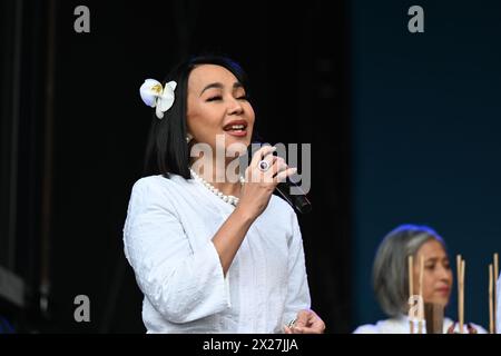 Trafalgar Square, Londra, Regno Unito. 20 aprile 2024. L'Indonesiano Arts and Dance & Indonesia Angklung Ensemble si esibisce all'Eid in the Square 2023 in Trafalgar Square per celebrare la fine del Ramadan, un mix di atti tradizionali e contemporanei. Credito: Vedi li/Picture Capital/Alamy Live News Foto Stock