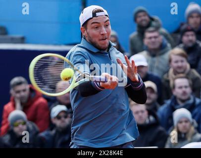 Monaco, Germania. 20 aprile 2024. Jan-Lennard Struff gareggia durante la semifinale maschile tra la Holger Rune di Danimarca e Jan-Lennard Struff di Germania al torneo BMW Open 2024 di Monaco, Germania, il 20 aprile 2024. Crediti: Philippe Ruiz/Xinhua/Alamy Live News Foto Stock