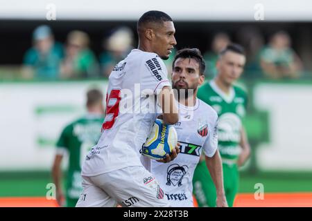 SC - CHAPECO - 04/20/2024 - BRASILEIRO B 2024, CHAPECOENSE x ITUANO - il giocatore Ituano Salatiel celebra il suo gol durante una partita contro il Chapecoense allo stadio Arena Conda nel campionato brasiliano B 2024. Foto: Liamara polli/AGIF Foto Stock