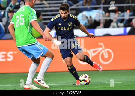 Seattle, Washington, Stati Uniti. 20 aprile 2024. L'attaccante dei Vancouver Whitecaps Brian White (24) durante la partita di calcio della MLS tra i Seattle Sounders e i Vancouver Whitecaps a Seattle, Washington. Steve Faber/CSM (immagine di credito: © Steve Faber/Cal Sport Media). Crediti: csm/Alamy Live News Foto Stock