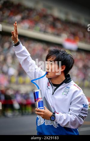 Shanghai, Cina. 21 aprile 2024. TSUNODA Yuki (jap), Visa Cash App RB F1 Team VCARB 01, ritratto durante il Gran Premio di Formula 1 Lenovo Chinase 2024, 5° round del Campionato del mondo di Formula 1 2024 dal 19 al 21 aprile 2024 sul circuito Internazionale di Shanghai, a Shanghai, Cina - foto Paulo Maria/DPPI credito: media DPPI/Alamy Live News Foto Stock