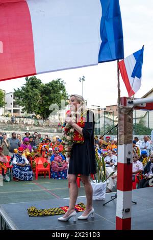 Francia. 21 aprile 2024. Marine le Pen, leader del gruppo parlamentare Rally Nazionale di destra durante una visita all'isola francese dell'Oceano Indiano di Mayotte il 20 aprile 2024. Foto di David Lemor/ ABACAPRESS.COM credito: Abaca Press/Alamy Live News Foto Stock