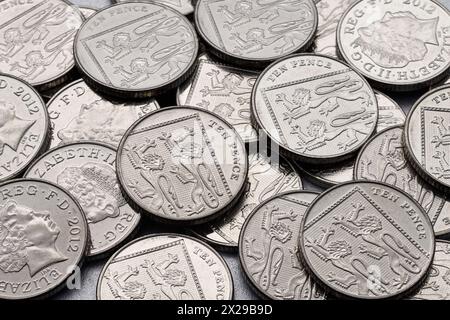 Monete inglesi da dieci pence Foto Stock