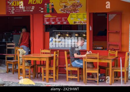 Terrazza di un ristorante a Puerto Viejo de Talamanca in Costa Rica Foto Stock