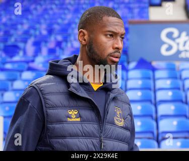 Liverpool, Regno Unito. 21 aprile 2024. Beto of Everton arriva allo stadio prima della partita di Premier League Everton vs Nottingham Forest al Goodison Park, Liverpool, Regno Unito, 21 aprile 2024 (foto di Steve Flynn/News Images) a Liverpool, Regno Unito, il 21/4/2024. (Foto di Steve Flynn/News Images/Sipa USA) credito: SIPA USA/Alamy Live News Foto Stock