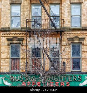 New York, Stati Uniti. 31 marzo 2023. Daily Life, New York, USA. Crediti: ZUMA Press, Inc./Alamy Live News crediti: Nidpor/Alamy Live News Foto Stock