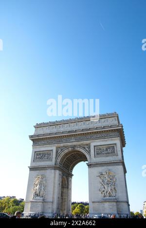 Arc de Triomphe situato a Parigi. 21 settembre 2020 Foto Stock