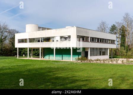 Poissy bei Paris, Villa Savoye, 1929-1931 von le Corbusier und Pierre Jeanneret erbaut, Blick von Süden Foto Stock