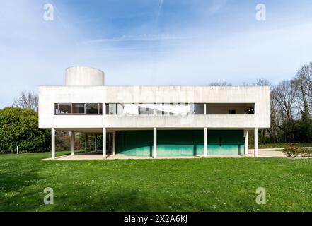 Poissy bei Paris, Villa Savoye, 1929-1931 von le Corbusier und Pierre Jeanneret erbaut, Süd-West-Fassade Foto Stock