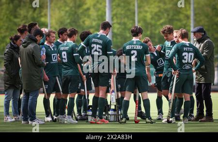 Waterloo, Belgio. 21 aprile 2024. Giocatori di Watduck fotografati durante una partita di hockey tra Waterloo Ducks e Braxgata, domenica 21 aprile 2024 a Waterloo, il giorno 21 della stagione belga di Hockey League 2023-2024. BELGA PHOTO VIRGINIE LEFOUR credito: Belga News Agency/Alamy Live News Foto Stock