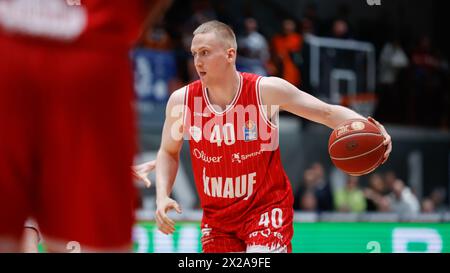 Wuerzburg, Germania. 20 aprile 2024. Collin Welp (Wuerzburg Baskets, 40) 20.04.2024, Wuerzburg Baskets vs. Rostock Seawolves, easyCredit BBL, 29. Gameday, Deutschland, Wuerzburg, tectake-Arena, crediti: HMB Media/Heiko Becker/Alamy Live News crediti: Heiko Becker/Alamy Live News Foto Stock