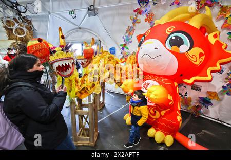 Francia. 21 aprile 2024. © PHOTOPQR/VOIX DU NORD/Sebastien JARRY ; 21/04/2024 ; Berck. le 21/04/2024.37emes rencontres internationales de cerfs volants du 20 au 28 avril. FOTO SEBASTIEN JARRY : LA VOIX DU NORD. - Il Festival Internazionale degli aquiloni di Berck-sur-Mer 21 aprile 2024 credito: MAXPPP/Alamy Live News Foto Stock