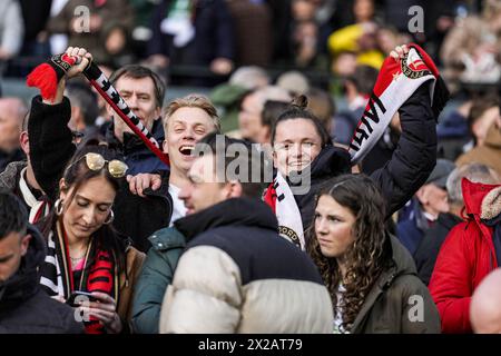 Rotterdam, Paesi Bassi. 21 aprile 2024. Rotterdam - tifosi durante la finale della KNVB Cup/KNVB Bekerfinale tra Feyenoord e NEC allo Stadion Feijenoord De Kuip il 21 aprile 2024 a Rotterdam, Paesi Bassi. Credito: Foto Box to Box/Alamy Live News Foto Stock