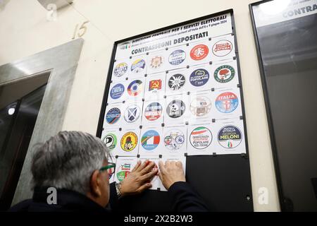 Roma, Italia. 21 aprile 2024. Consegna simboli per la candidatura alle elezioni europee - politica- Roma, Italia - domenica, 21 aprile 2024 (foto Cecilia Fabiano/LaPresse)&#xa0; invio dei simboli per le elezioni eupee - politica - Roma, Italia - domenica 21 aprile 2024 (foto Cecilia Fabiano/LaPresse) credito: LaPresse/Alamy Live News Foto Stock