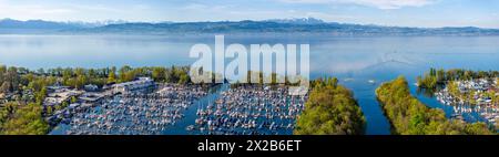 Ultramarin Gohren, il più grande centro di sport acquatici sul Lago di Costanza, Meichle e Mohr Marina con 1, 400 posti barca, hotel, scuola di vela, noleggio yacht Foto Stock