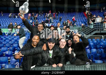 Rotterdam, Paesi Bassi. 21 aprile 2024. Rotterdam - tifosi del Feyenoord durante la finale della KNVB Cup/KNVB Bekerfinale tra Feyenoord e NEC allo Stadion Feijenoord De Kuip il 21 aprile 2024 a Rotterdam, Paesi Bassi. Credito: Foto Box to Box/Alamy Live News Foto Stock