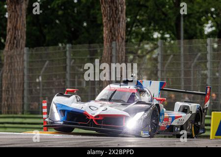 20 VAN DER LINDE Sheldon (zaf), FRIJNS Robin (nld), RAST rene (Ger), BMW M Team WRT, BMW Hybrid V8 #20, Hypercar, azione durante la 6 ore 2024 di Imola, 2° round del Campionato Mondiale Endurance FIA 2024, dal 18 al 21 aprile, 2024 sull'autodromo Internazionale Enzo e Dino Ferrari di Imola, Italia Foto Stock