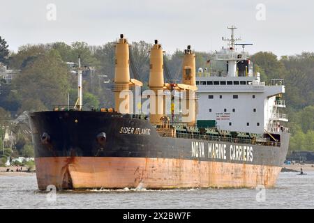 Il generale Cargo Ship SIDER ATLANTIC all'Elba Foto Stock