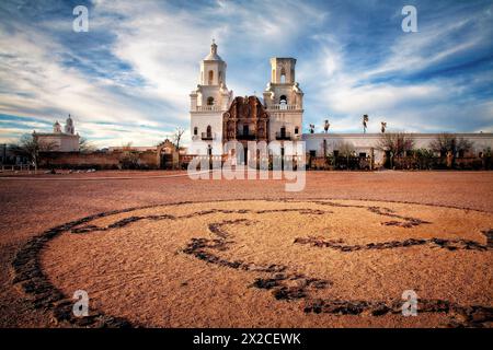 La chiesa della missione di San Xavier del Bac. O White dove vicino Tucson, Arizona. Foto Stock