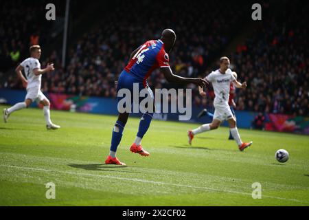 Selhurst Park, Londra, domenica 21 aprile 2024. Durante la partita di Premier League tra il Crystal Palace e il West Ham United al Selhurst Park di Londra, domenica 21 aprile 2024. (Foto: Tom West | mi News) crediti: MI News & Sport /Alamy Live News Foto Stock