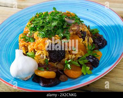 Tradizionale piatto centro-asiatico Pilaf Foto Stock
